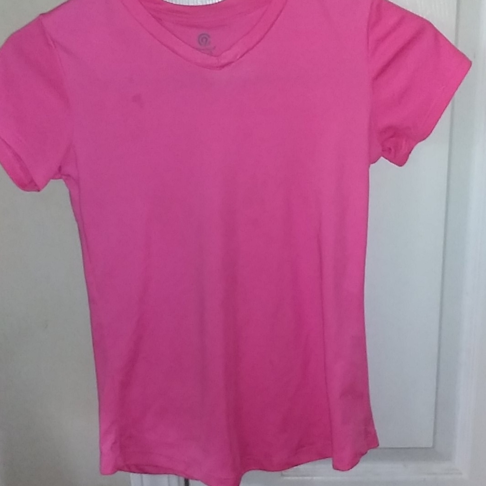 Light pink shirt for exercise